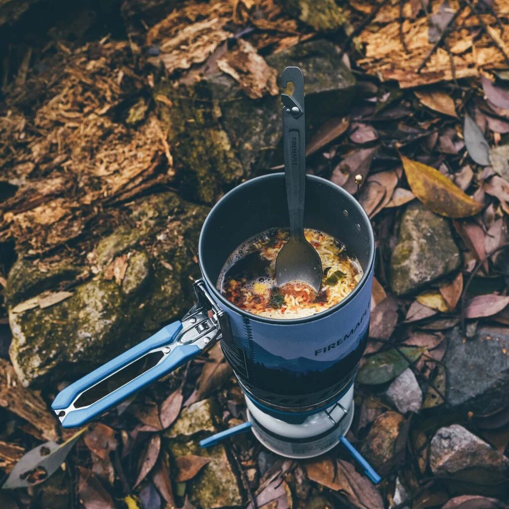 Portable expedition cooking set for easy camp meals