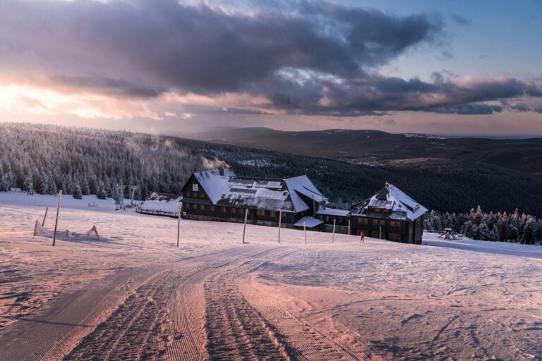 Arapahoe Basin morning light on snowy slopes and a chairlift-photo-by-pexels