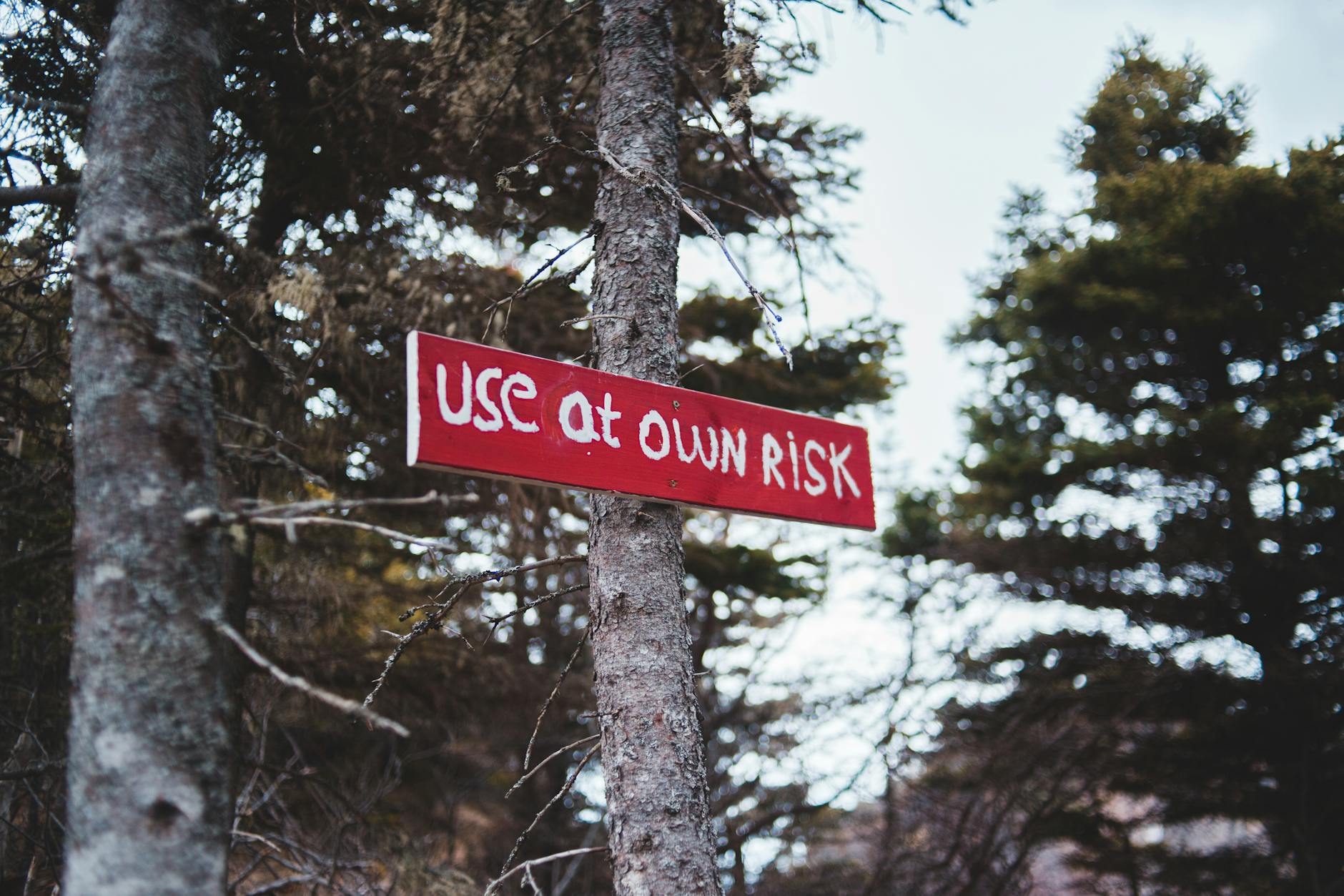 Warning sign at a ski resort designated extreme terrain-photo-by-pexels